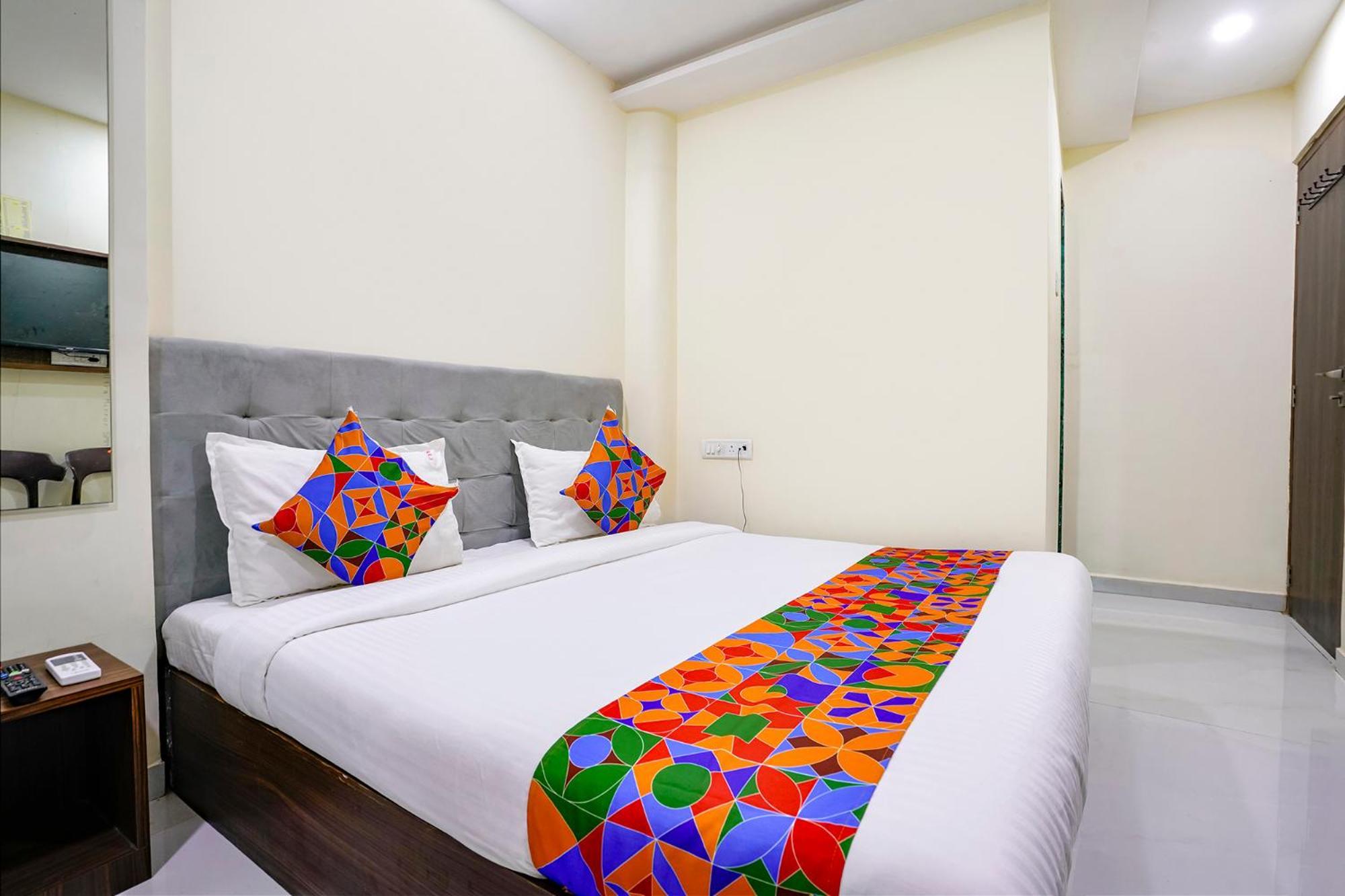 Hotel Fabhotel Lexus5 - Nr Janki Devi High School 3*