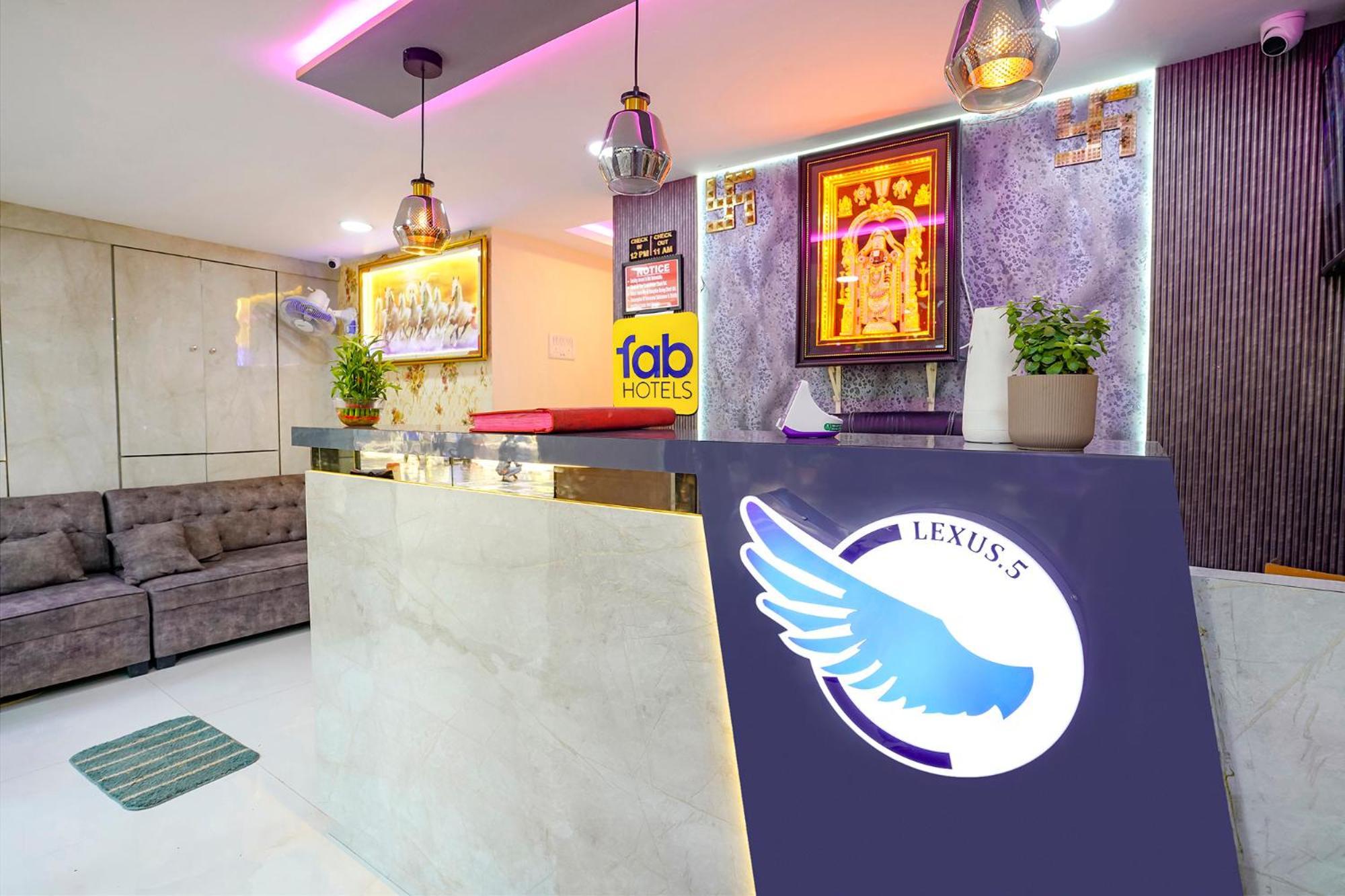 Fabhotel Lexus5 - Nr Janki Devi High School Hotel
